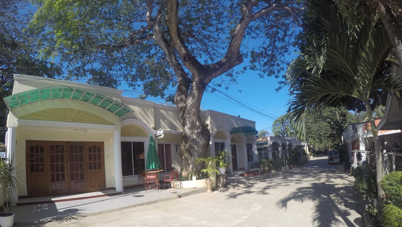 D'Lucky Garden Inn & Suites Tiniguiban Экстерьер фото