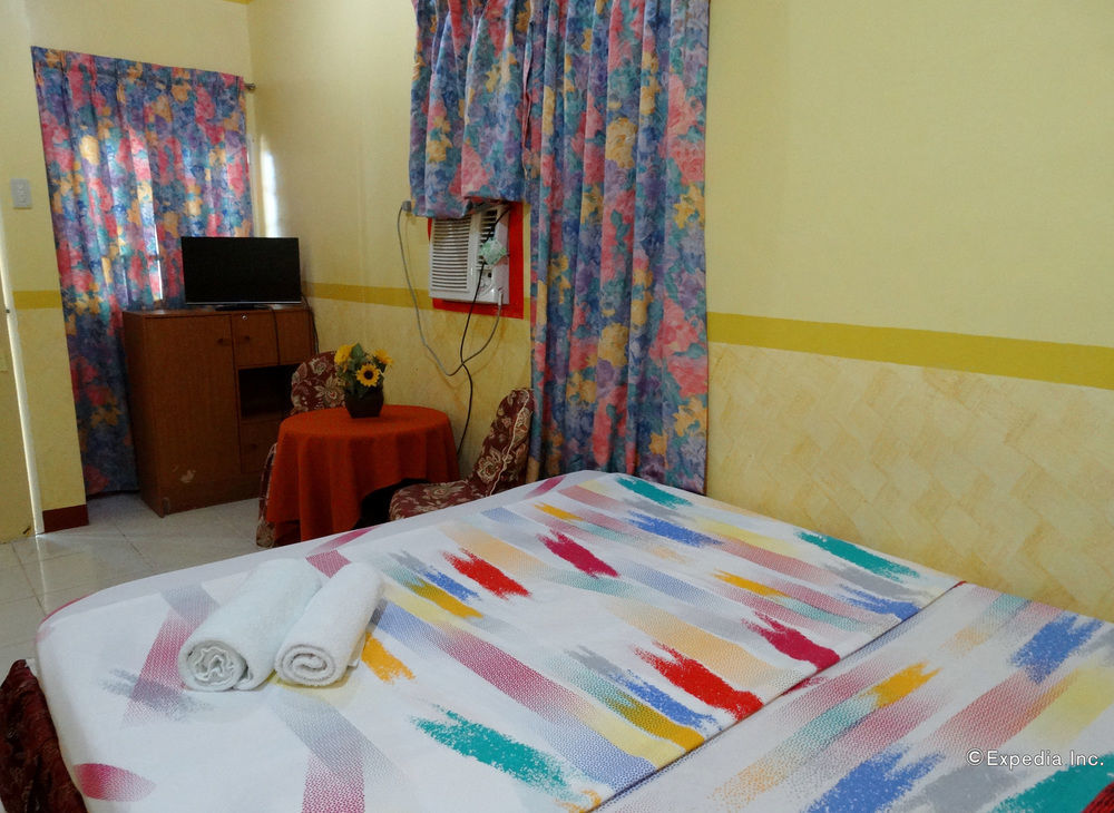 D'Lucky Garden Inn & Suites Tiniguiban Экстерьер фото
