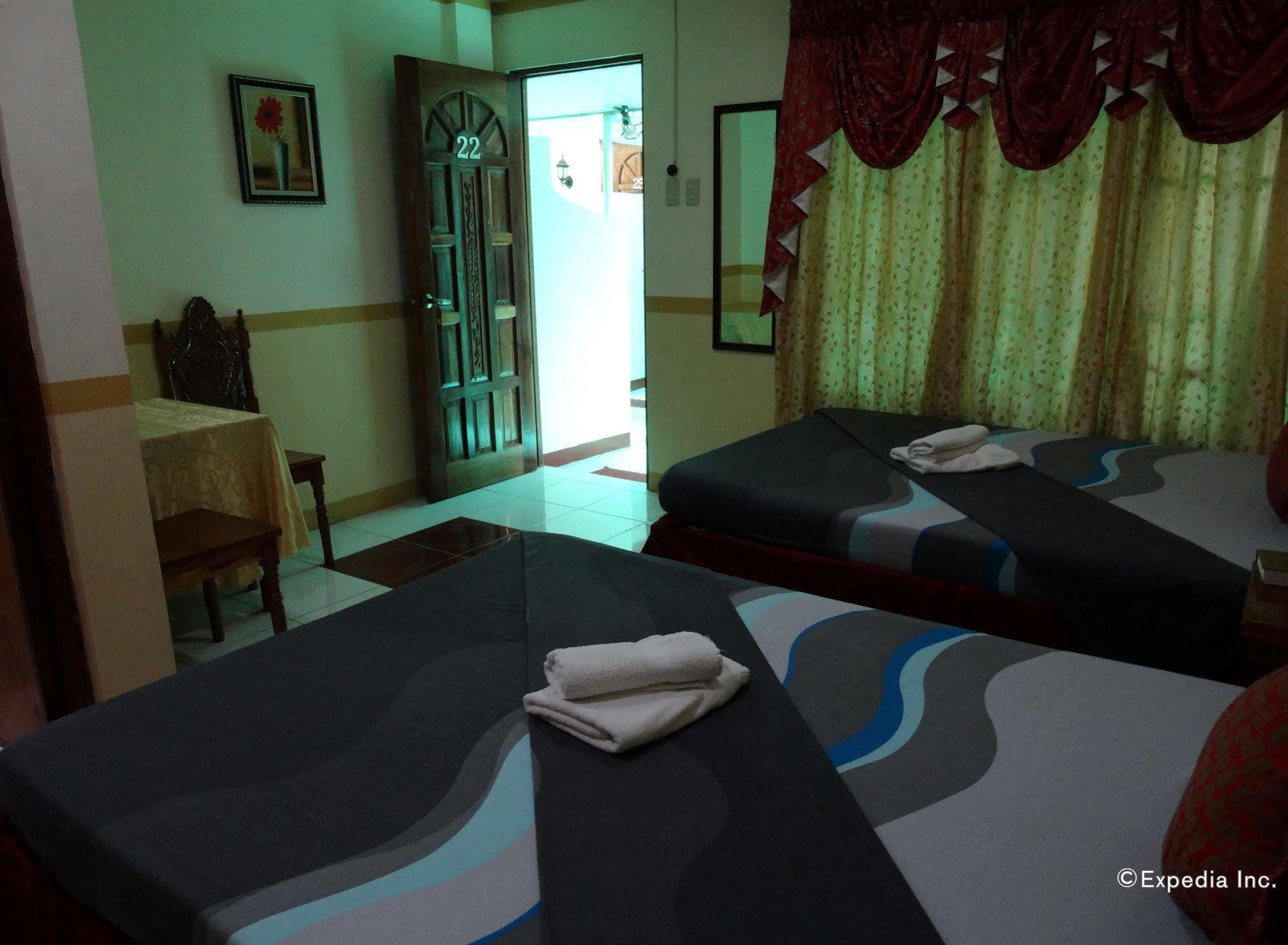 D'Lucky Garden Inn & Suites Tiniguiban Экстерьер фото