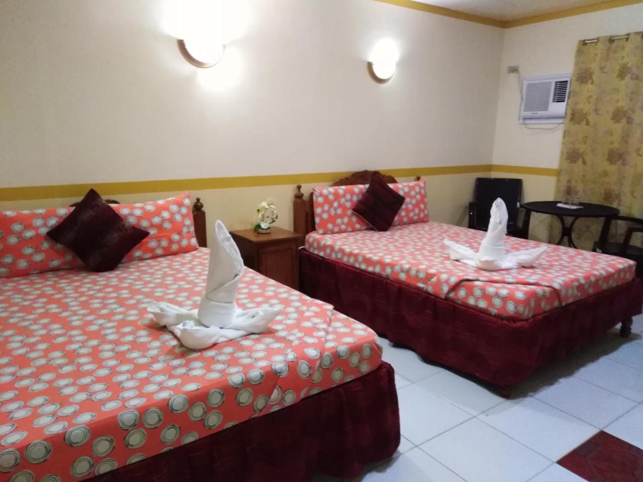 D'Lucky Garden Inn & Suites Tiniguiban Экстерьер фото